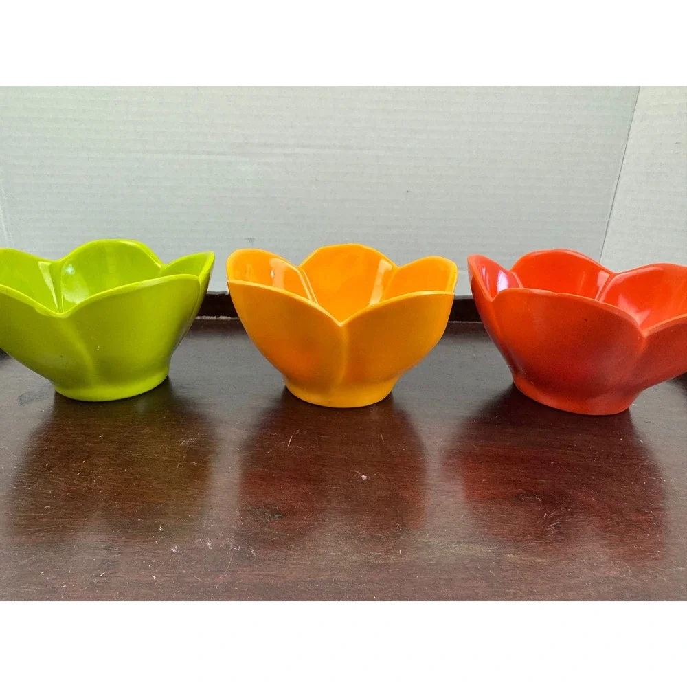 Set of 3 Flower Shaped Melamine Bowls Green Orange Yellow Petal Dip Snack Bowls